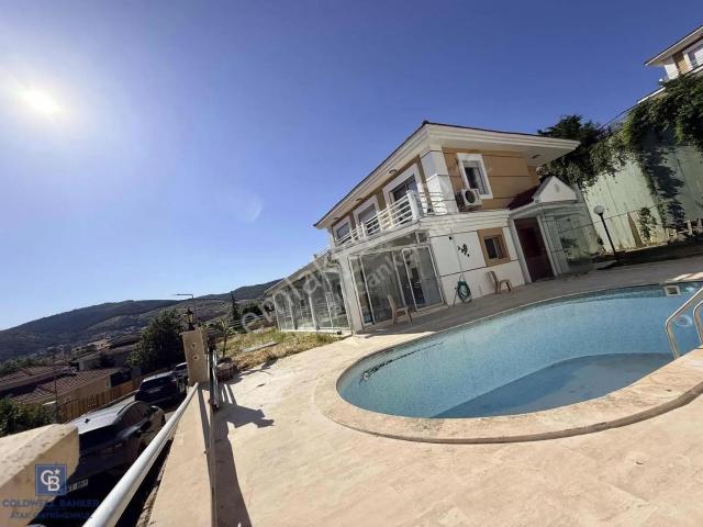 Güzelbahçe, İzmir içerisinde kiralık Villa