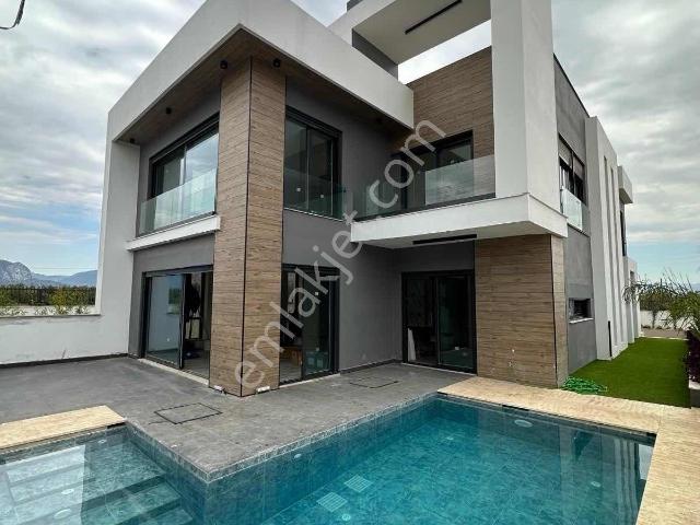 Döşemealtı, Döşemealti içerisinde satılık Villa