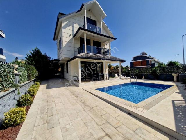 Kadriye Mahallesi, Serik içerisinde satılık Villa