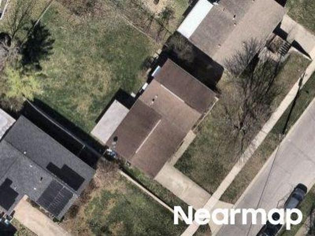 House for sale in Roselawn, Ohio