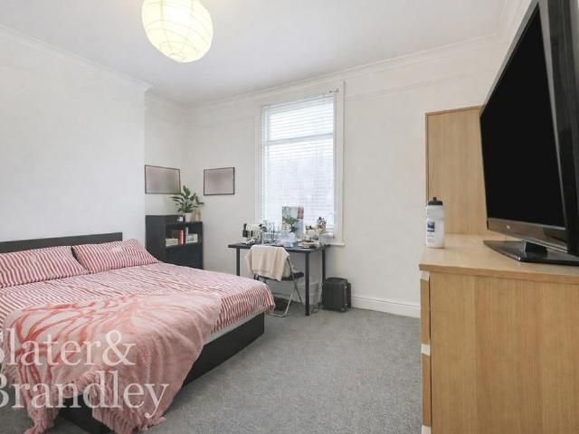 House for rent in Abbey Park, Barton In Fabis