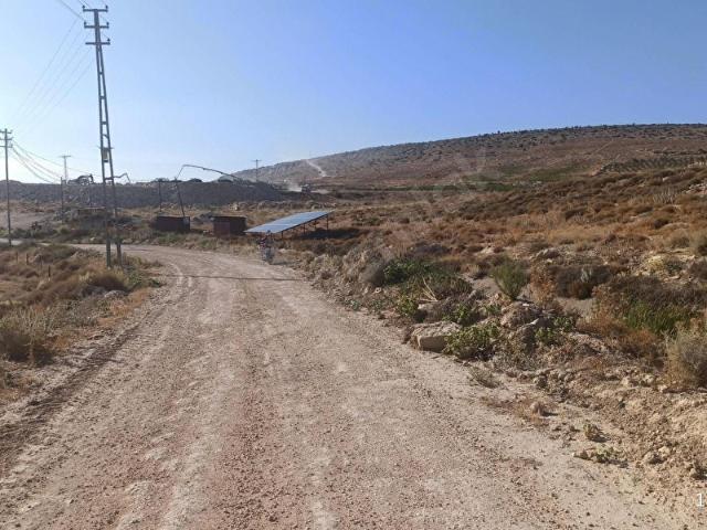Deveci, Mut içerisinde satılık Arsa