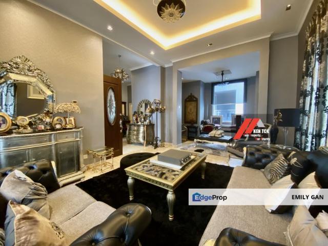 House for sale in Petaling, Damansara Damai