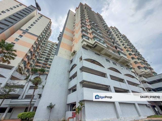 Condominium for sale in Petaling, Alam Impian