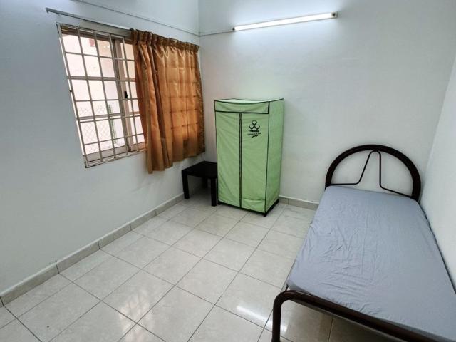 Room for rent in Petaling, Damansara Damai