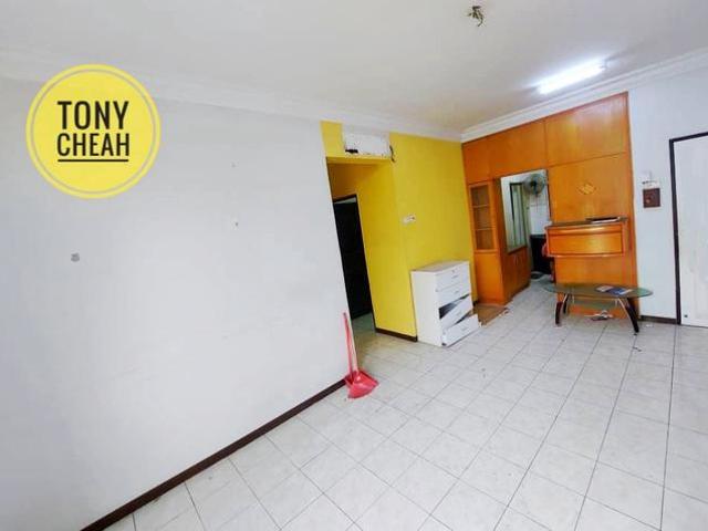 Apartment for sale in Timur Laut, George Town