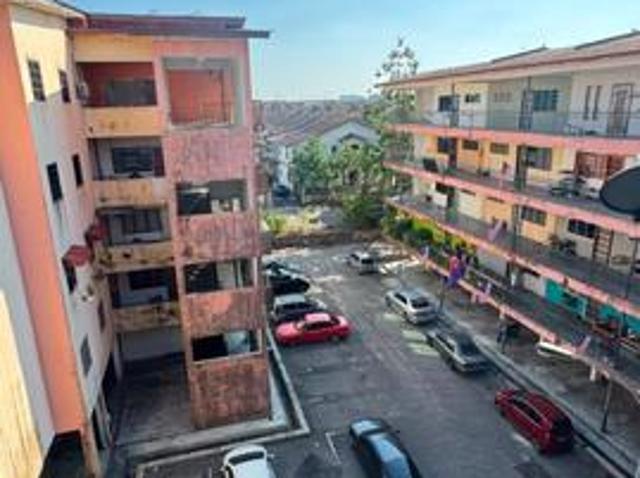 Flat for sale in Bukit Ledang, Johor