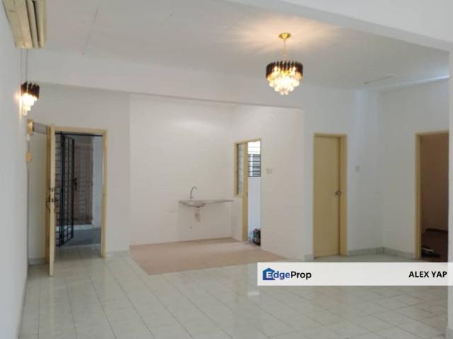 Condominium for sale in Petaling, Subang Jaya