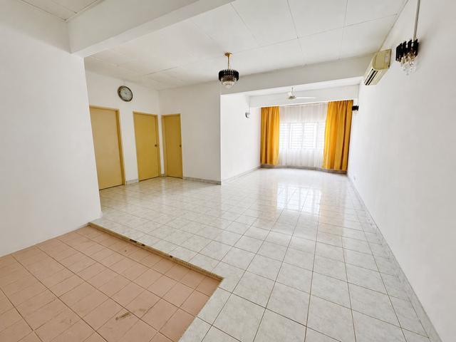 Condominium for sale in Petaling, Alam Impian