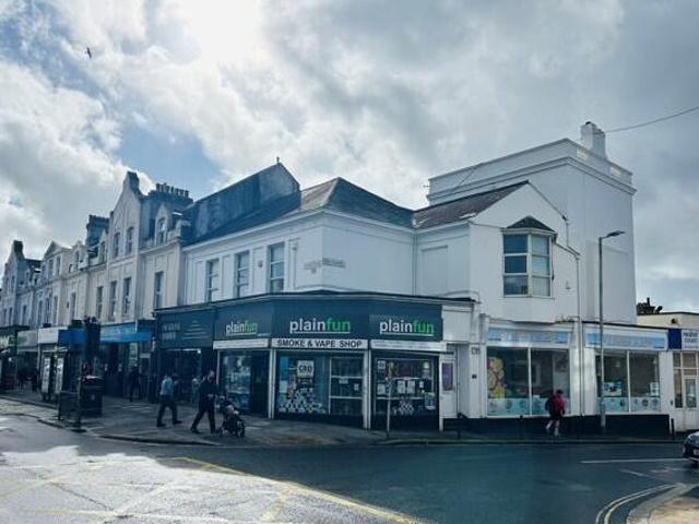 House for sale in Follaton, Strode