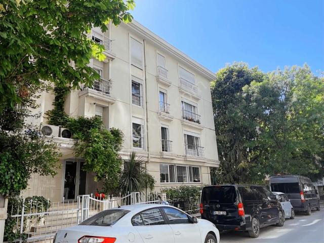 Kadiköy, İstanbul içerisinde kiralık mülk