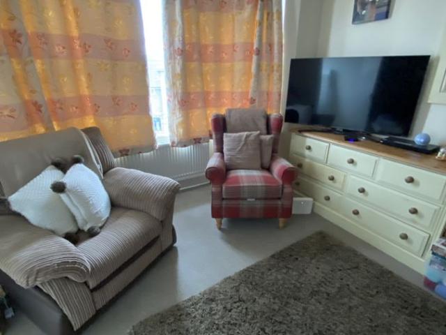 Apartment for rent in Cross In Hand, East Sussex