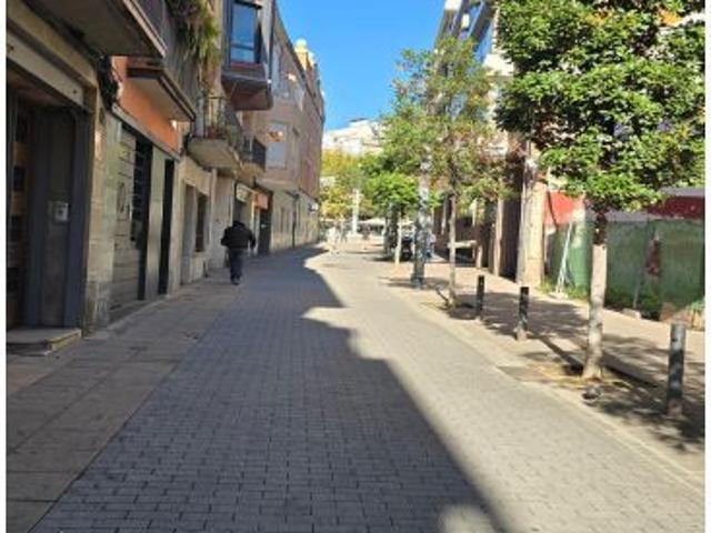 Local Comercial en alquiler en Eixample, Maresme