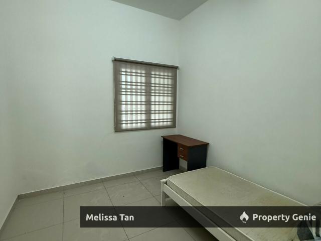 Terraced House for sale in Malaka