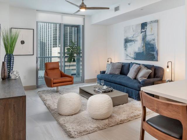 Apartment for rent in Torch of Friendship, Miami