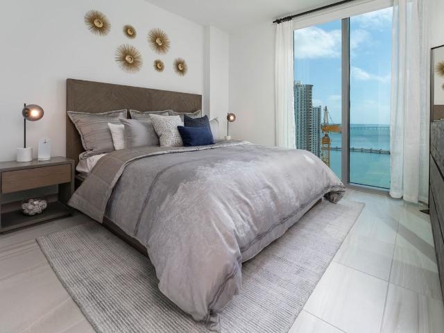 Apartment for rent in Torch of Friendship, Miami