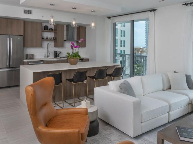 Apartment for rent in Torch of Friendship, Miami