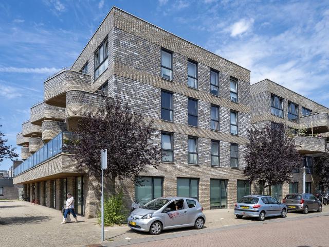 Appartement te huur in Diemen, Noord Holland