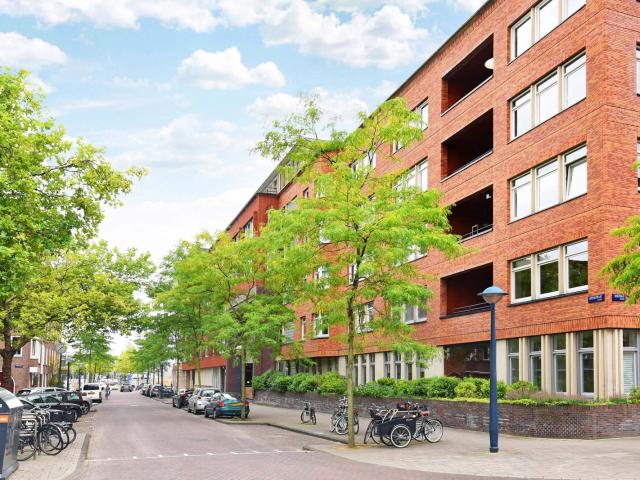 Appartement te huur in Zuid, Amsterdam