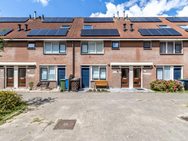 Appartement te huur in Alphen Aan Den Rijn, Zuid Holland