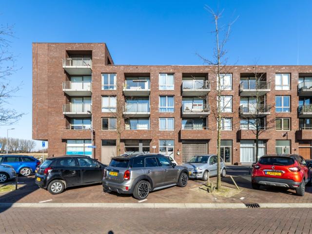 Appartement te huur in Zestienhoven, Rotterdam