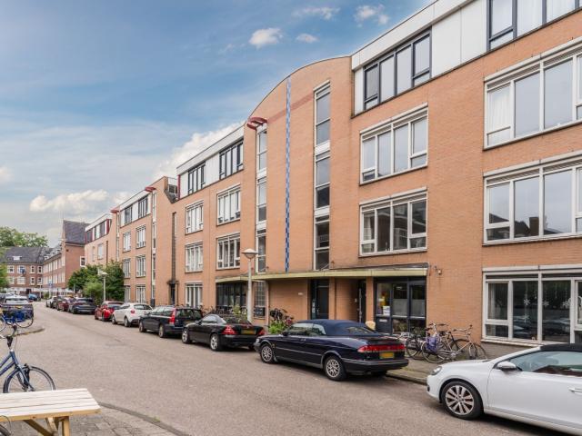 Appartement te huur in Zuid, Amsterdam