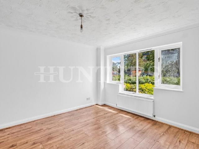 Apartment for rent in Brownswood Park, Stoke Newington