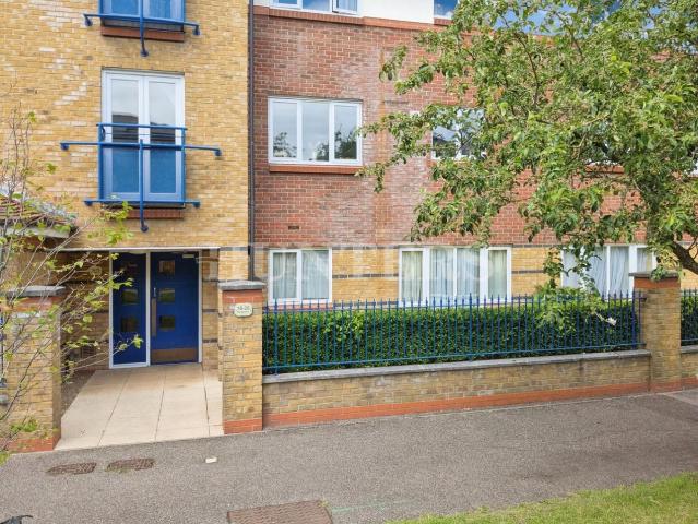 Apartment for rent in Brownswood Park, Stoke Newington