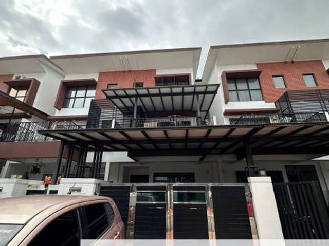 House for sale in Myra Meranti, Sepang