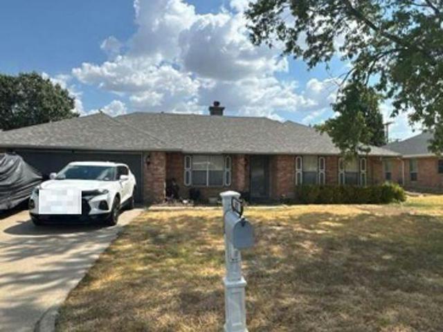 House for sale in Ellis, Texas