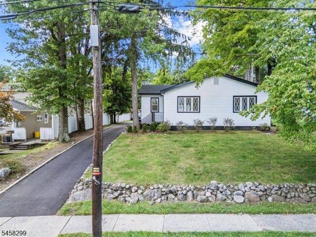 House for sale in Allendale, Bergen County