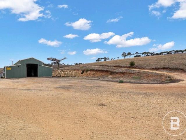 Cottage for sale in Pentland Hills, Victoria