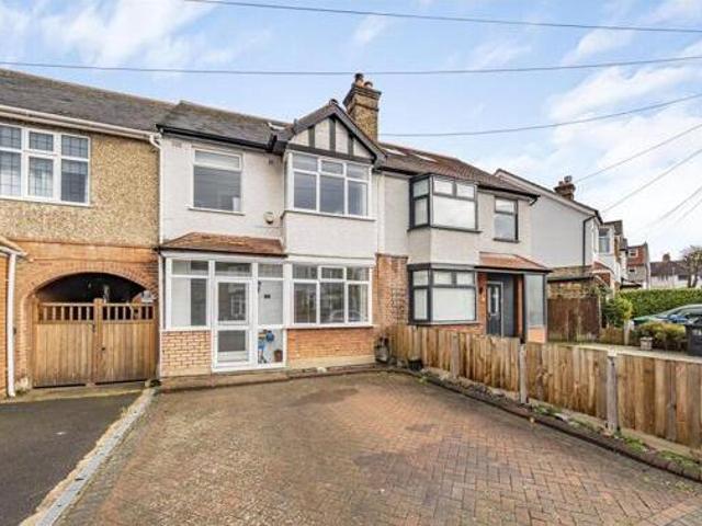 House for sale in Royal Borough of Kingston upon Thames, Greater London