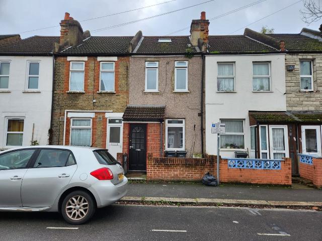 House for rent in London Borough of Hounslow, Osterley