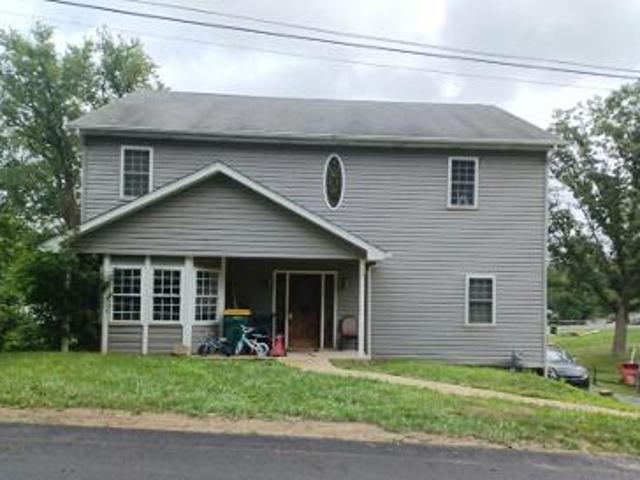 House for sale in Oakdale
