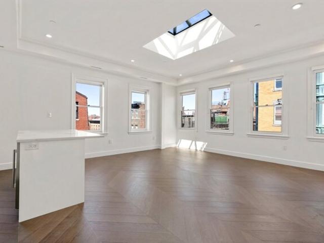 House for sale in Beacon Hill, Boston
