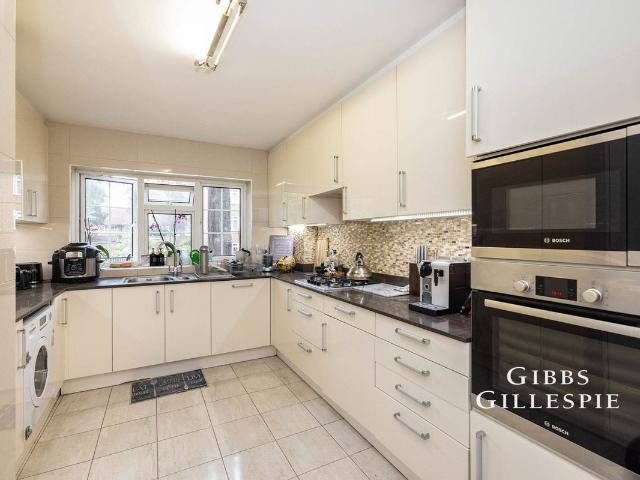 Apartment for rent in London Borough of Hillingdon, Greater London