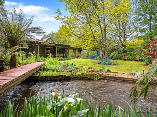 House for sale in Buxton, Victoria