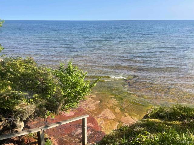 House for sale in Au Train