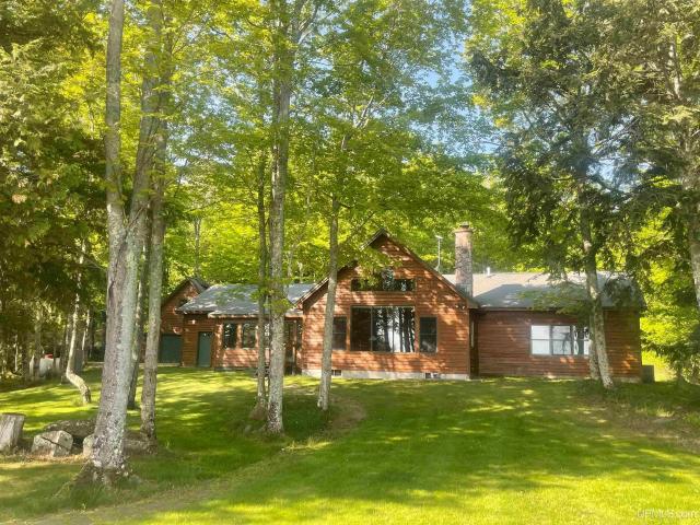 House for sale in Au Train