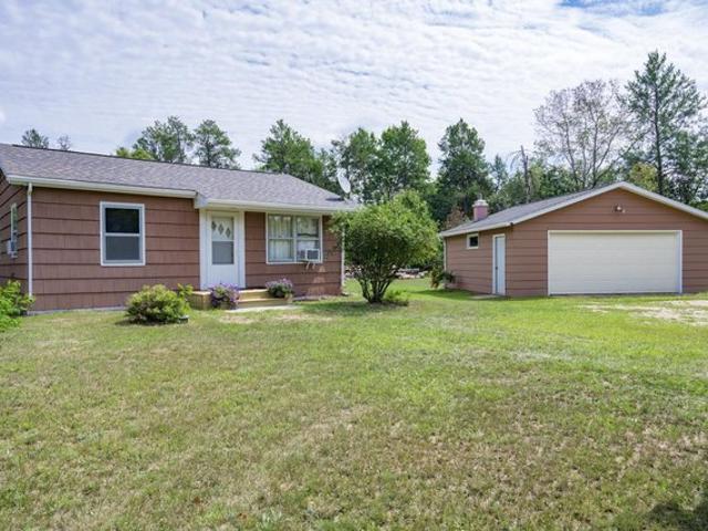 House for sale in Juneau, Wisconsin