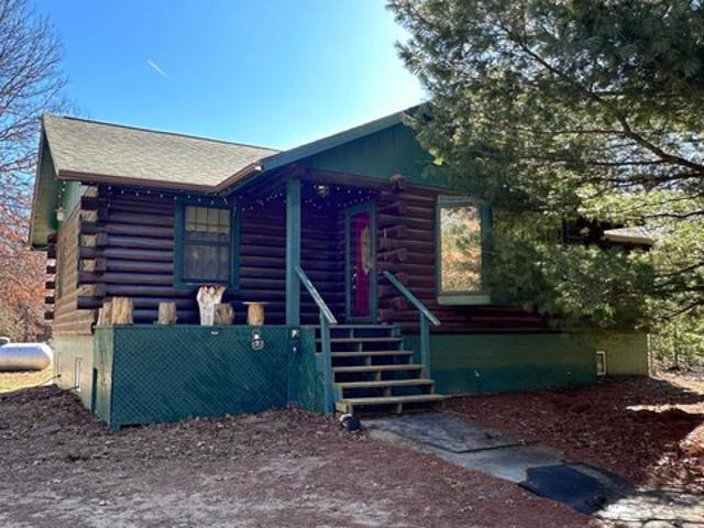 House for sale in Juneau, Wisconsin