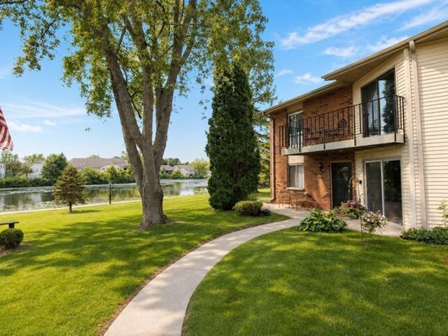 Condo for sale in Village of Germantown, Washington County