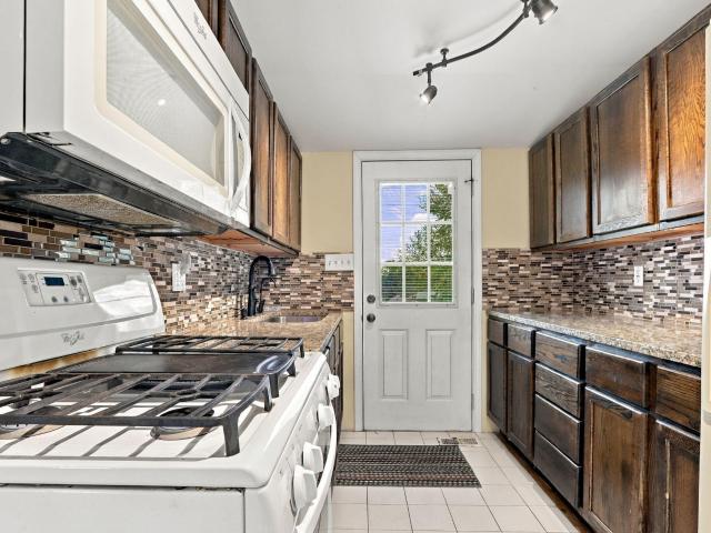 House for sale in Pell Lake, Village of Bloomfield