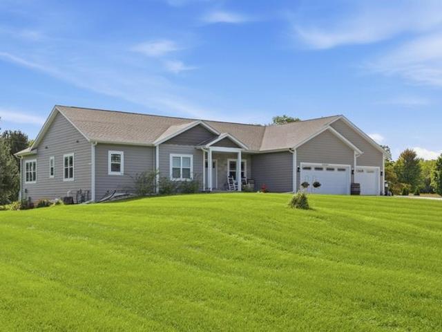 House for sale in Village of Germantown, Washington County