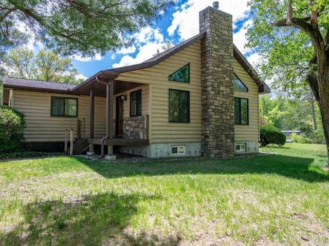 House for sale in Juneau, Wisconsin