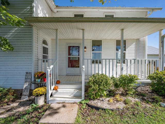 House for sale in Town of New Holstein, Calumet County