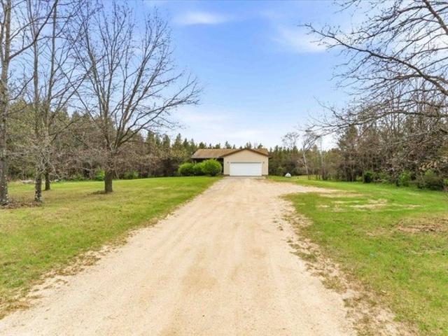 House for sale in Juneau, Wisconsin