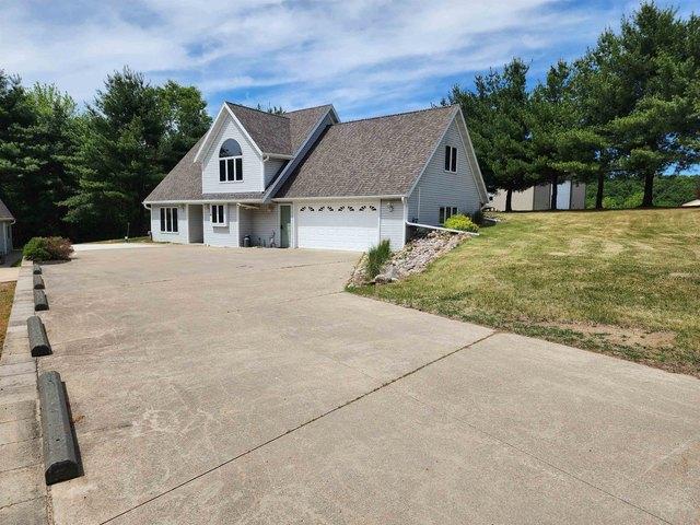 House for sale in Waupaca, Wisconsin