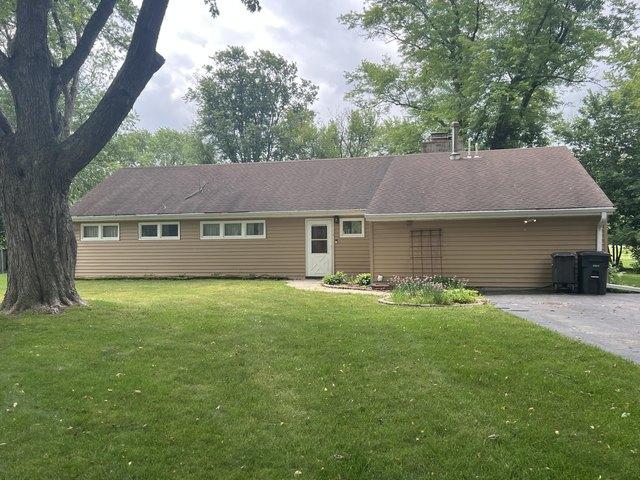 House for sale in Pewaukee, Wisconsin